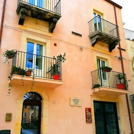 Alojamento de Acomodação e Pequeno-almoço Ibla Art Centro Ragusa